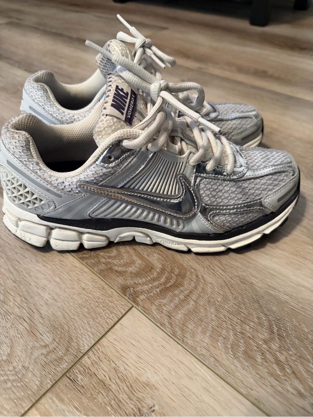 Nike Kids Silver and Light Grey Mesh Sneakers